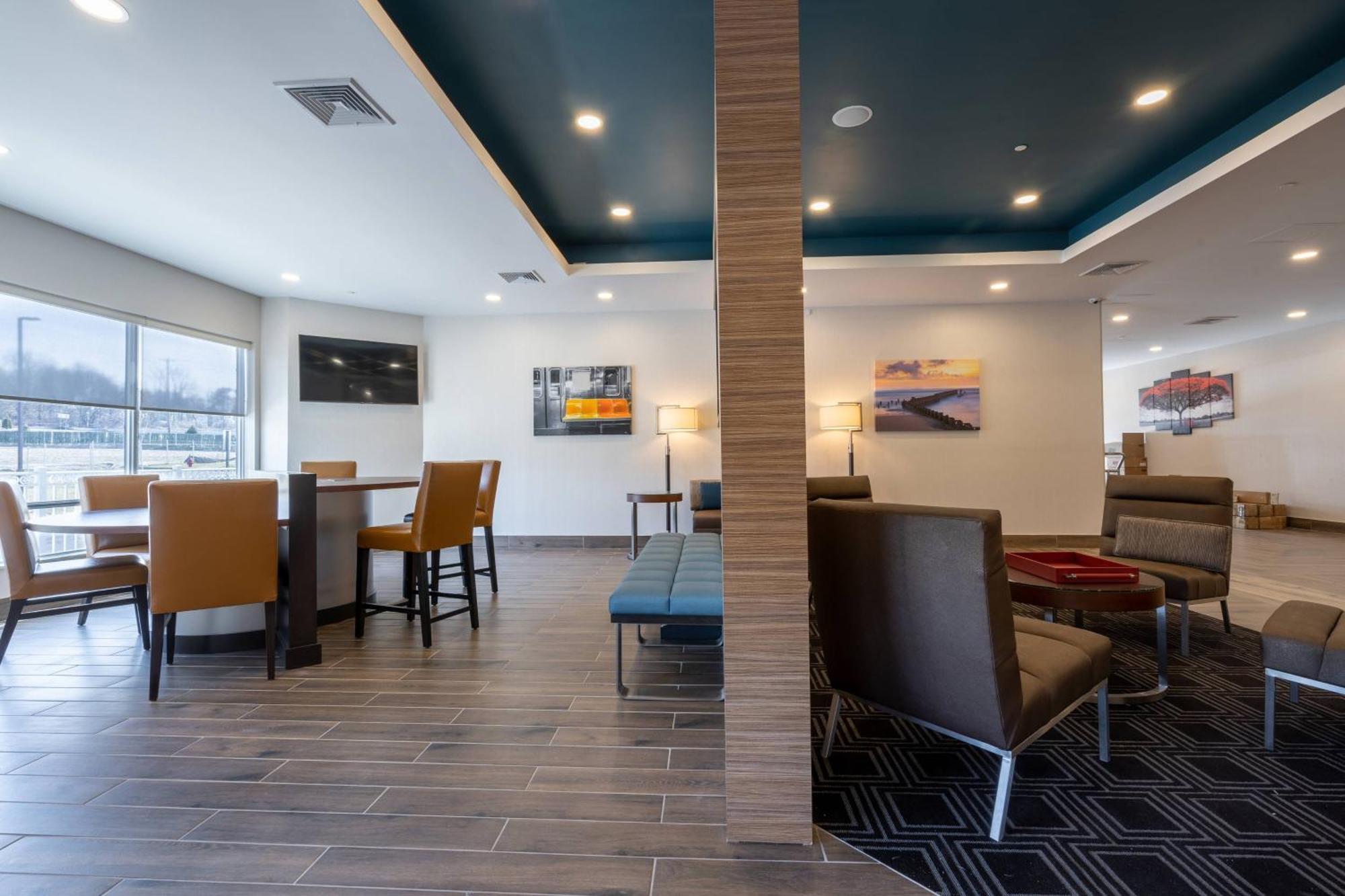 Towneplace Suites By Marriott Clinton Eksteriør billede